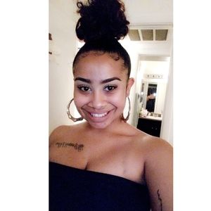 Meet your Posher, Marena